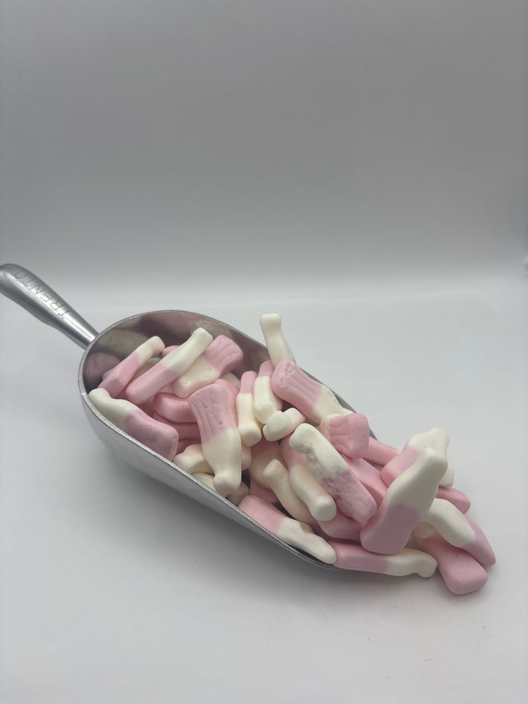 [50131] Strawberry Milkshakes